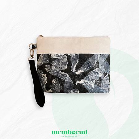 Pouch Plastik Memboemi V7